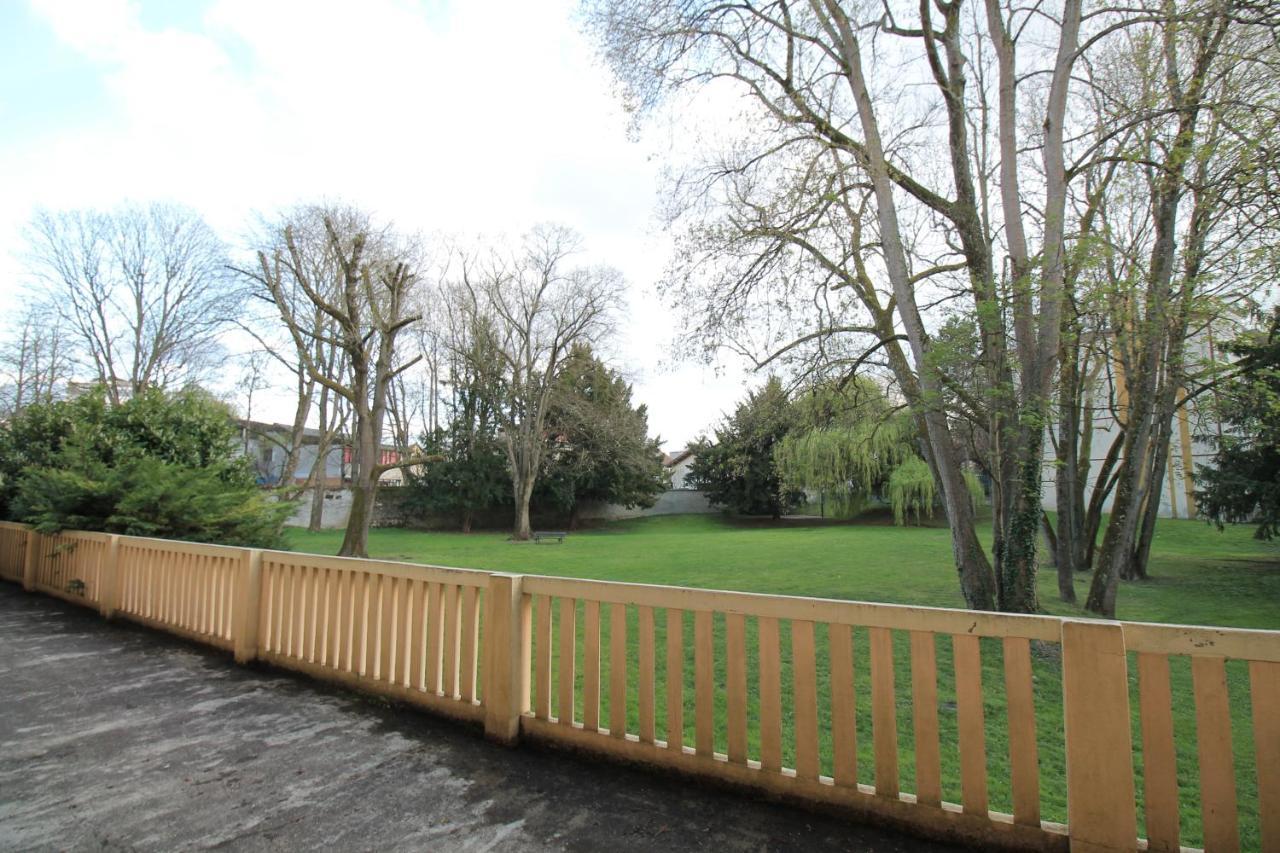 Derniere Reservations Avant Indisponibilite En Septembre Pour 12 Mois, Illimites Jacuzzi Spa Bain A Remous Interieur, Sauna Interieur, Parking Reserve, Vue Et Acces Parc, Prestations Uniques, 1Er Etage Corbeil-Essonnes Dış mekan fotoğraf